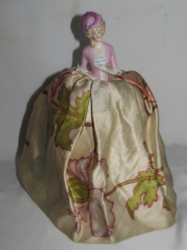Demi figurine poupée
