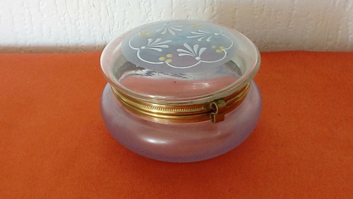 Boite poudre verre - en,