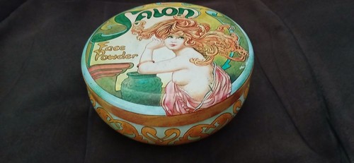 Ancienne grande boîte - , à
